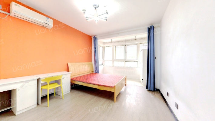 春江新城新河苑一期二手房实景图