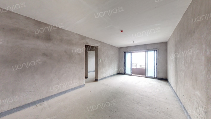 绿地海外滩罗丹公馆二手房实景图