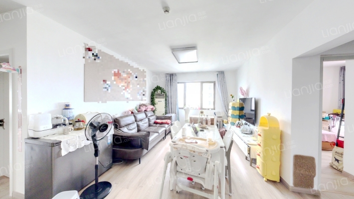 鲁商蓝岸公馆二手房实景图