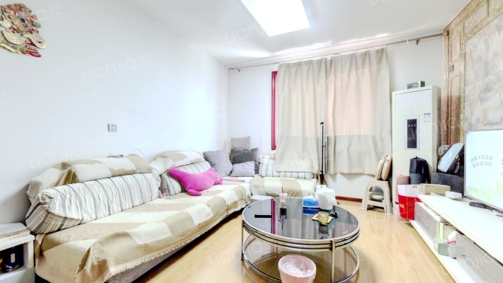 金泰怡景花园二手房实景图