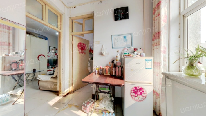 新郑路206号院二手房实景图