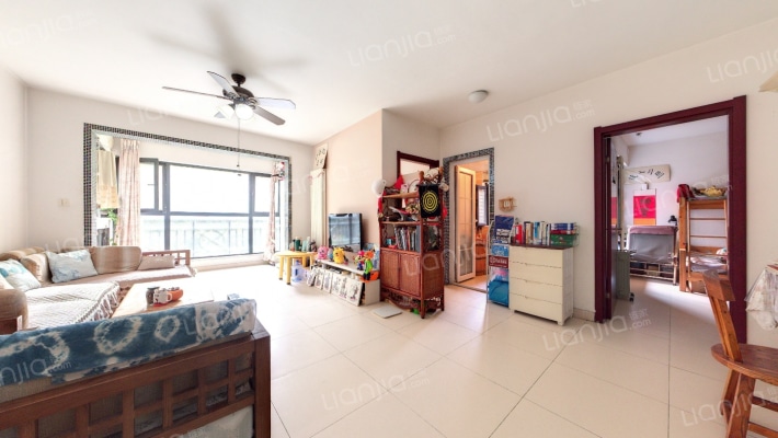 名士豪庭3区二手房实景图