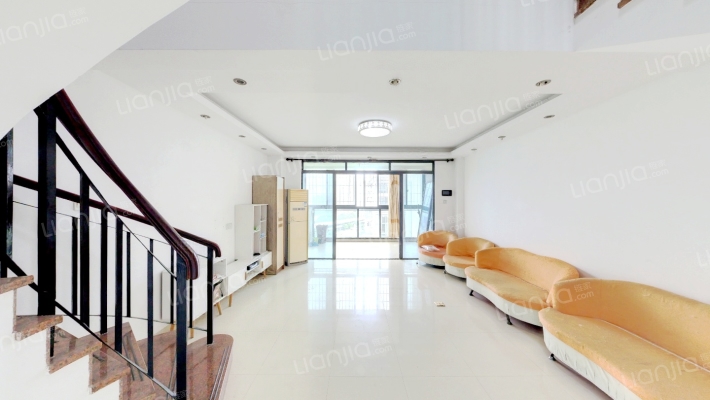 金山城二手房实景图