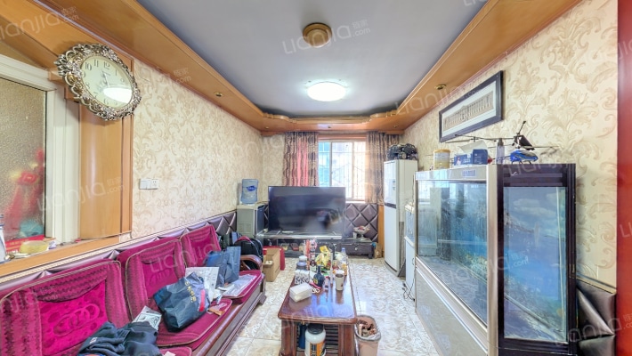 正岩小区二手房实景图