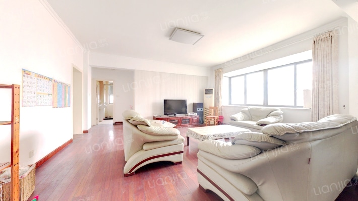 嘉鸿花园二手房实景图