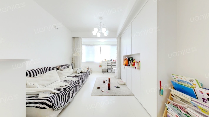 彩虹街1号二手房实景图