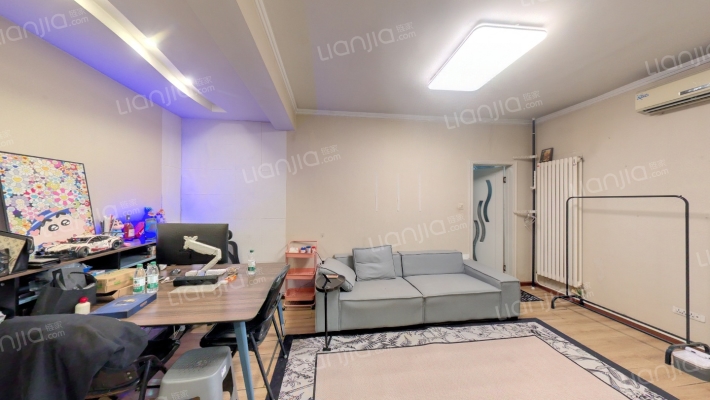 亚冠大厦二手房实景图