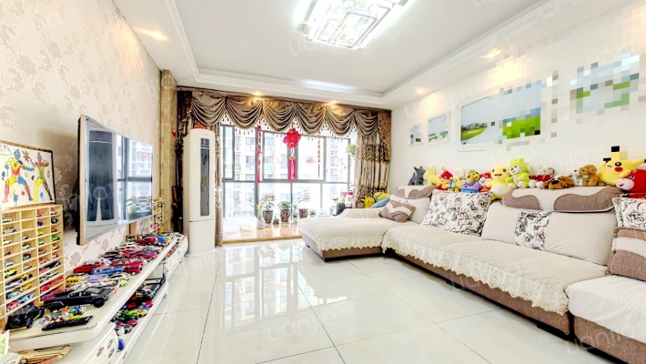 千禧河畔B区二手房实景图