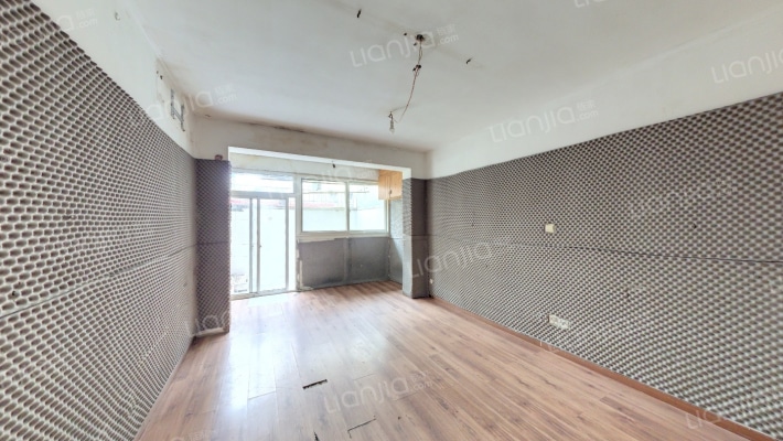 高兴花园二三四街坊二手房实景图