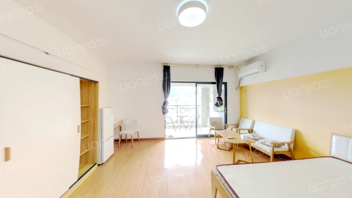 米兰春天二手房实景图