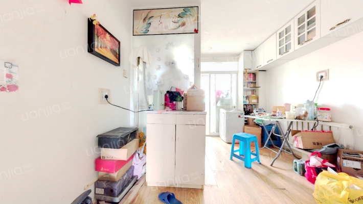 艳阳小区二手房实景图