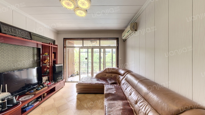 水天花园二手房实景图