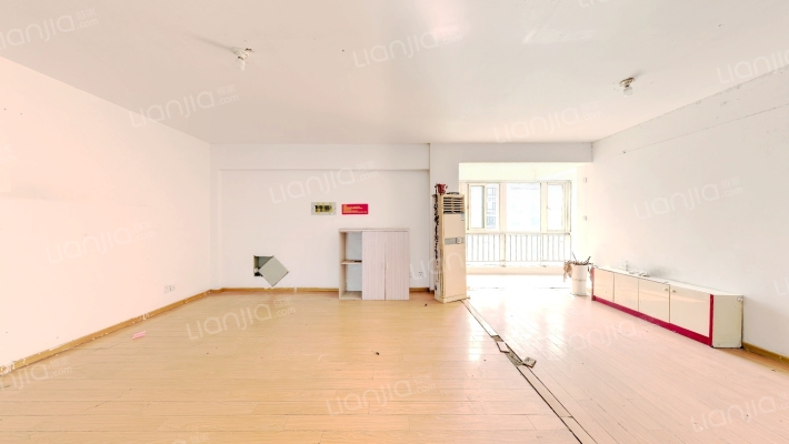 君临闽江二手房实景图