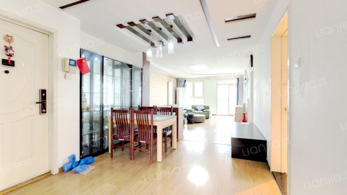 兰德华庭二手房实景图