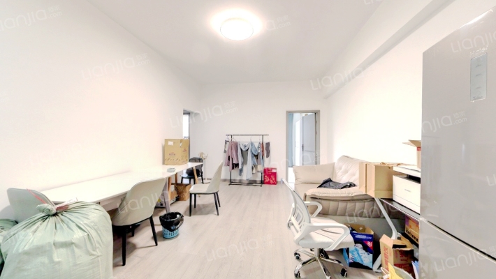 美华大厦二手房实景图