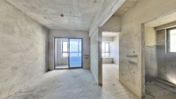 天悦湖畔二手房实景图