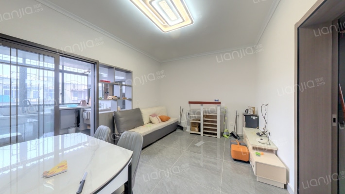 花郡佳园二手房实景图