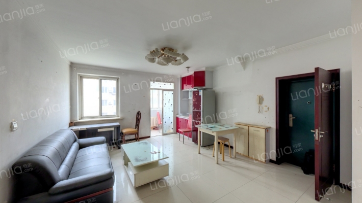 和泰八区二手房实景图