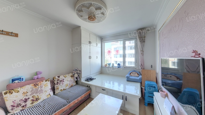 桦杰豪景三期二手房实景图