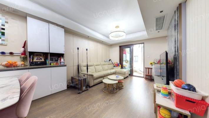 佘山水岸名邸二手房实景图