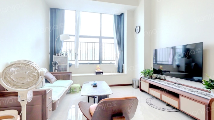 双御思朗广场二手房实景图