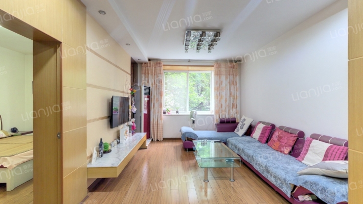 滨河苑小区二手房实景图