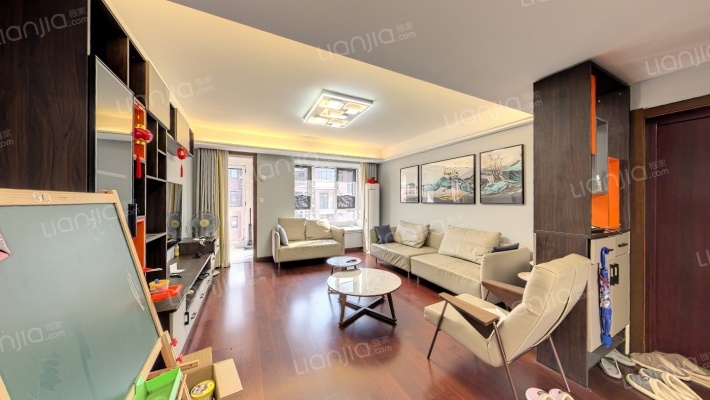 万科红郡二手房实景图