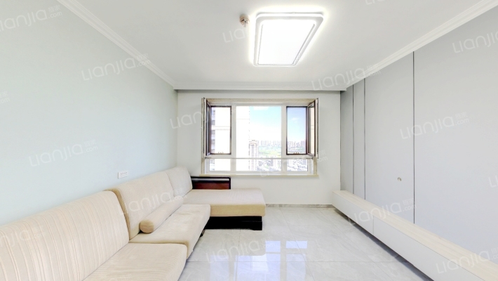 亚泰城三期二手房实景图