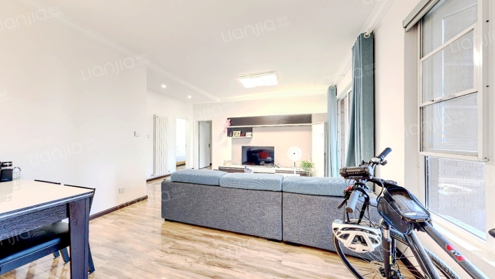 鹭湖宫11区A组团二手房实景图