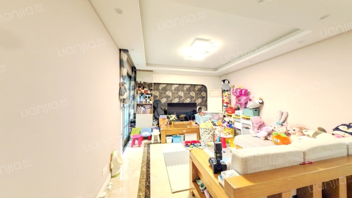 保利香槟苑（一期）二手房实景图