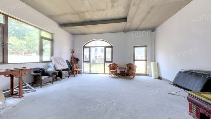 百通香溪庭院二手房实景图