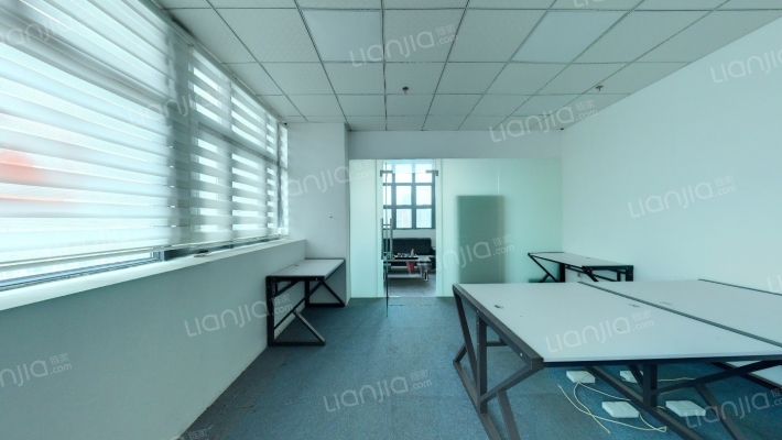 益华领峯大厦二手房实景图