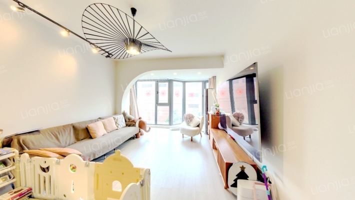 合生高尔夫公寓二手房实景图