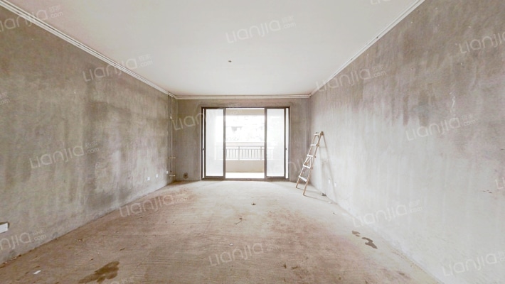 绿地悦城B区二手房实景图