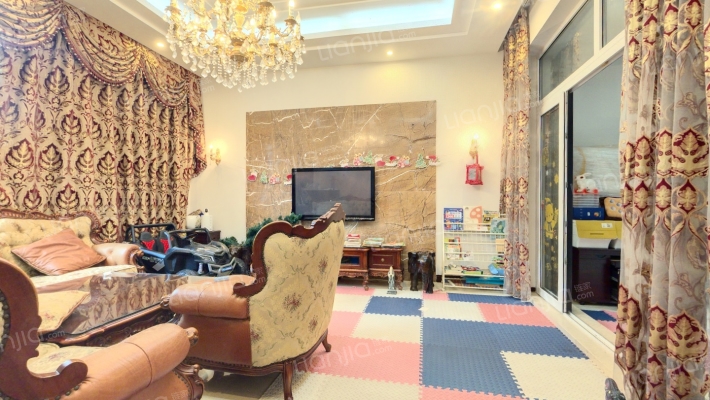 金地格林世界(布鲁斯郡)二手房实景图