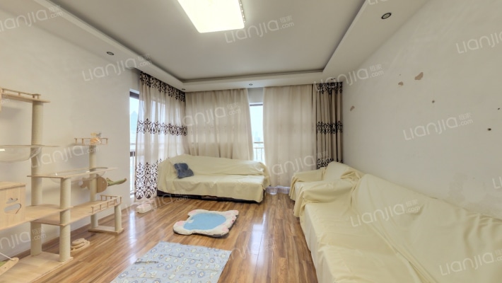 中央公园二手房实景图