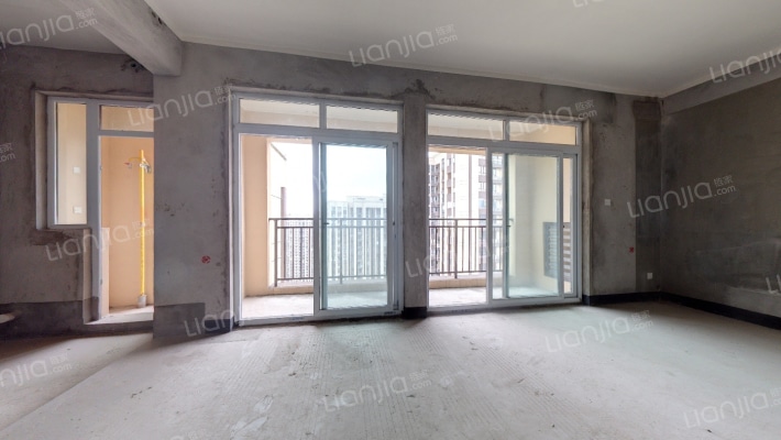 联发龙洲湾一号C区二手房实景图