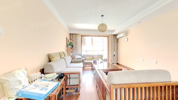 万科城一期二手房实景图