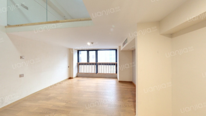 意法轻纺城二手房实景图