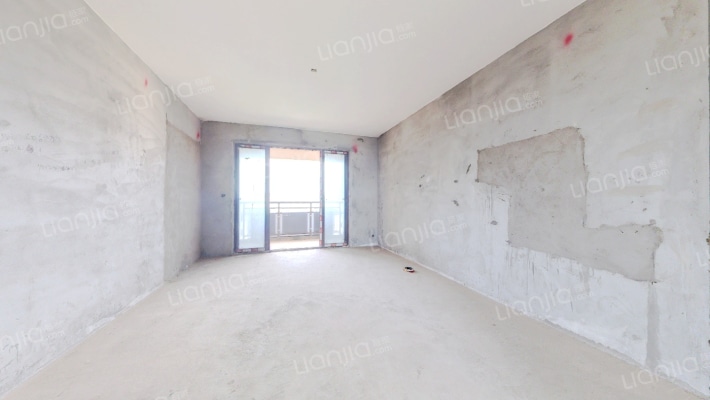 华硕御龙苑二手房实景图