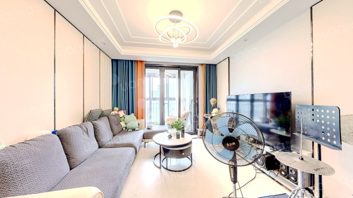 名湖豪庭二手房实景图