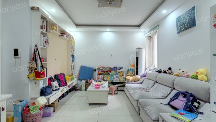 冠城大通蓝郡二手房实景图