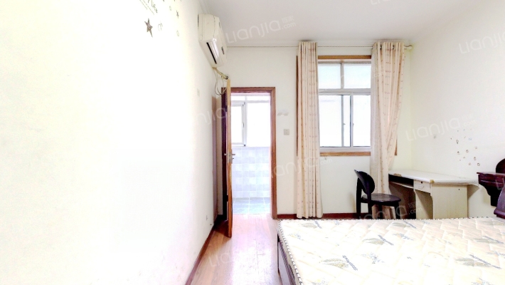 万发小区二手房实景图