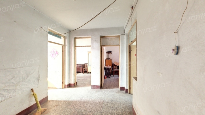 天人集团家属楼二手房实景图