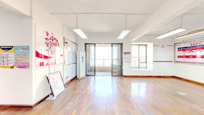 领地海纳公馆二手房实景图