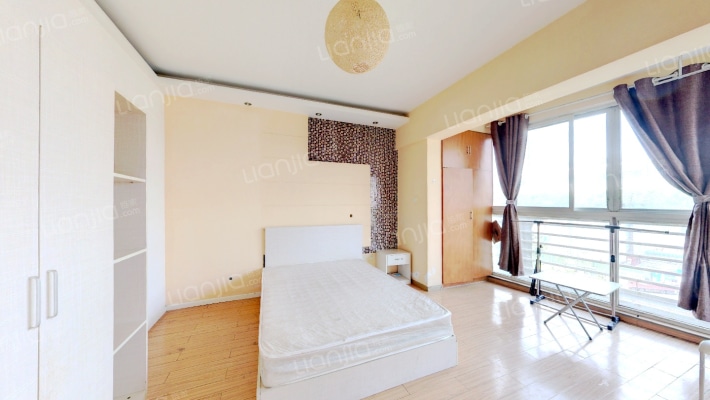 中房蓝水湾二手房实景图