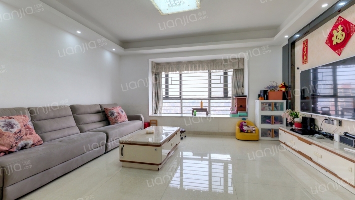 新世纪颐和居二手房实景图