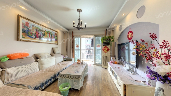 晋愉九龙湾二手房实景图