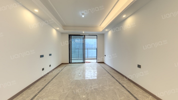 绿地V岛二手房实景图