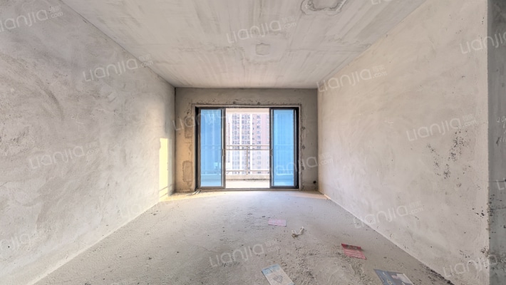 冠龙华府二手房实景图